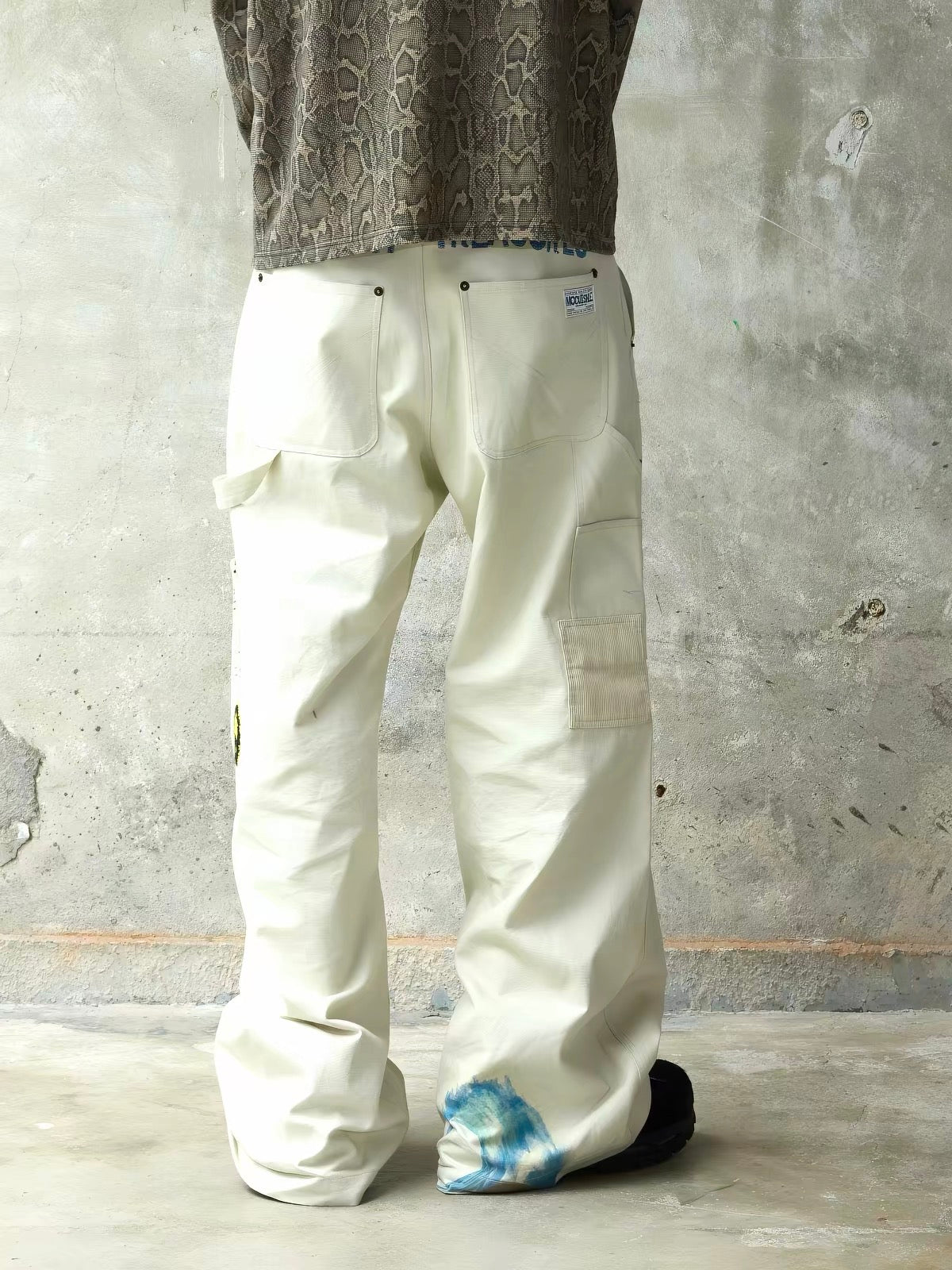 Graphic Knee-Length Pants