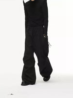 Avant-Garde Pleated Wide-Leg Floor-Length Pants 3