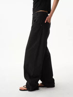 Loose-Fit Straight-Leg Pants 2