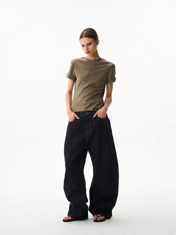 Loose-Fit Curved Wide-Leg Jeans 5