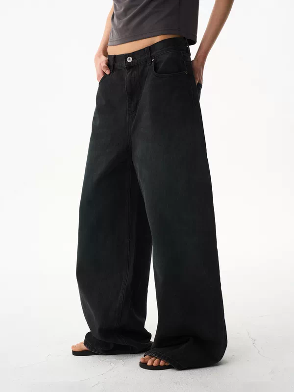 Loose Wide-Leg Jeans 1