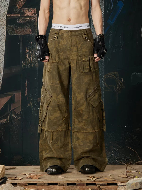 Heavy-Duty Multi-Pocket Wide Leg Cargo Pants 2