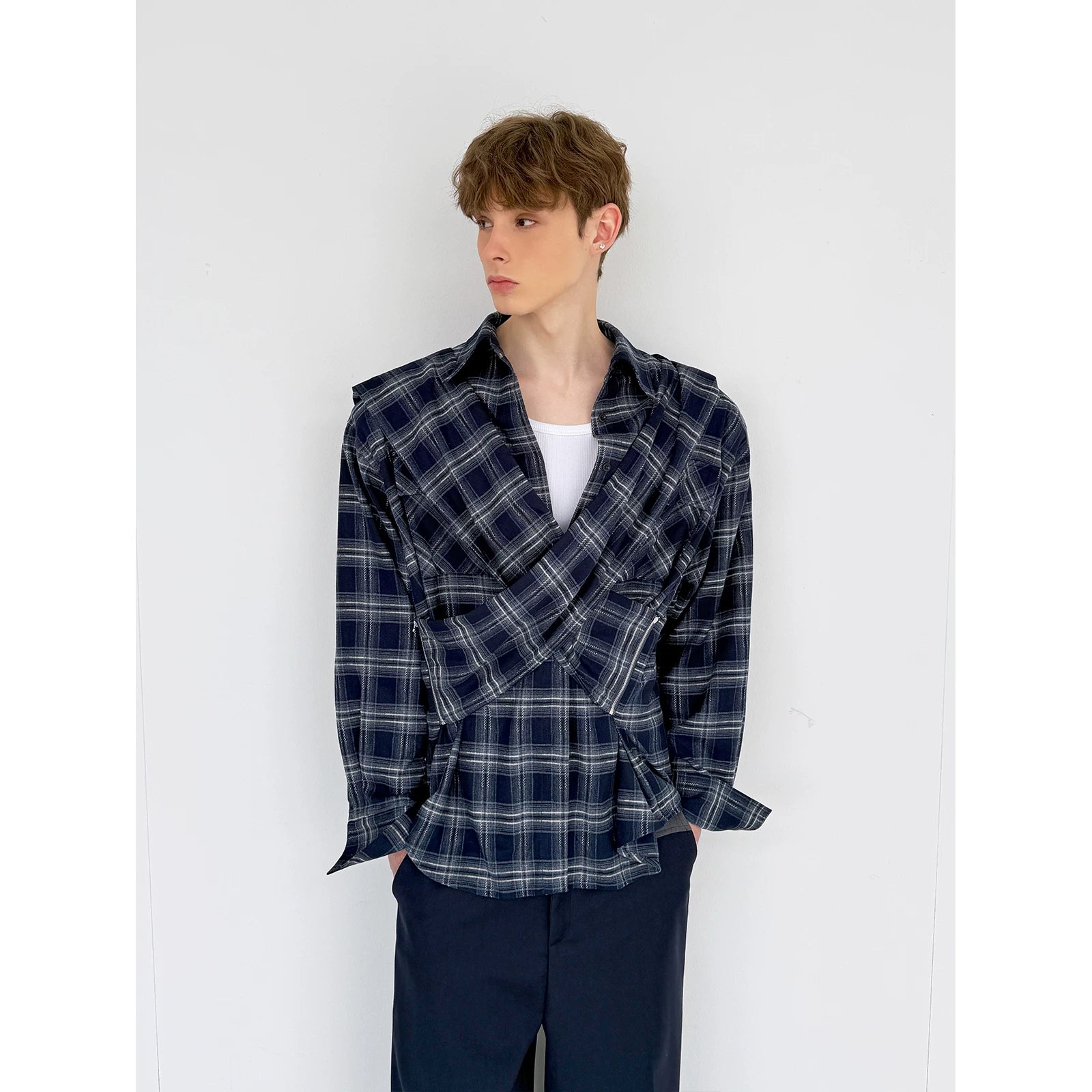 Long-Sleeve Plaid Shirt with Back Tie 3