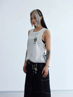 Badge Print Distressed Sleeveless Tank Top 2