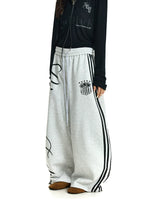 Baggy Wide-Leg Sweatpants with Stripe Detail 3