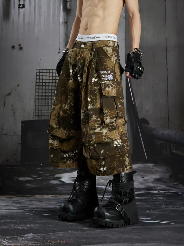 Camouflage Wide-Leg Cargo Pants 2
