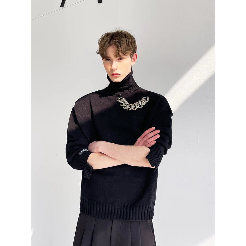 Chain Detail Loose Turtleneck Sweater 4
