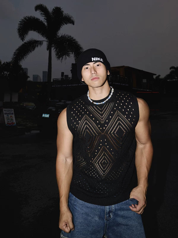 Diamond Pattern Knit Sleeveless Vest 1