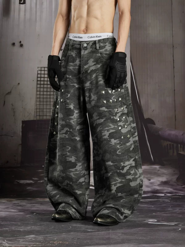 Distressed Camouflage Wide-Leg Rivet Pants 2