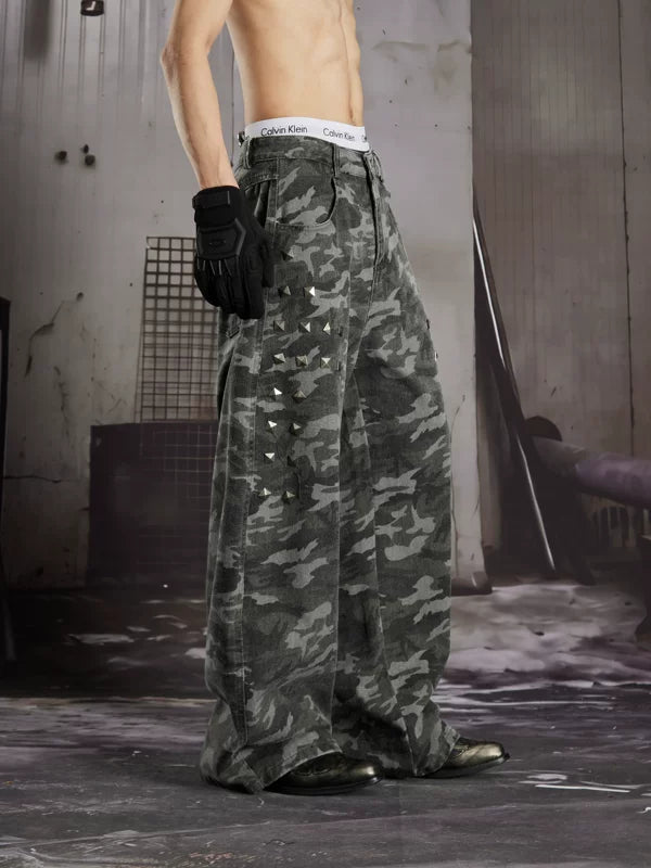 Distressed Camouflage Wide-Leg Rivet Pants 4