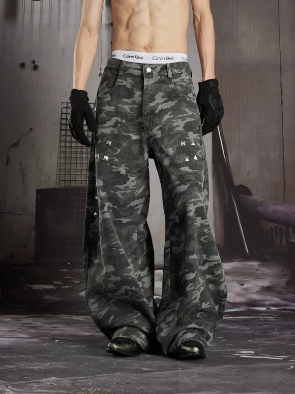 Distressed Camouflage Wide-Leg Rivet Pants 5