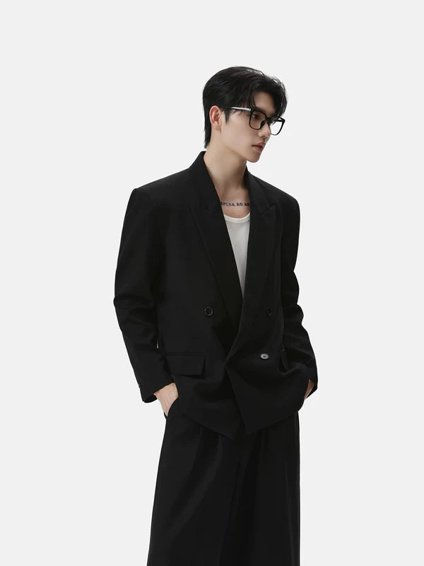 Double-Breasted Suit with Wide-Leg Pants 4