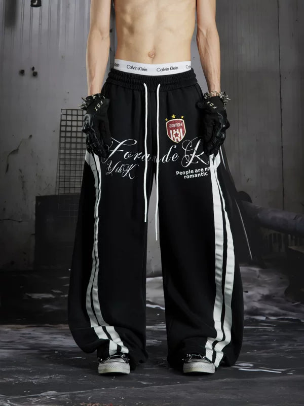 Graphic Wide-Leg Sweatpants 2