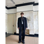 Relaxed Fit Two-Piece Suit with Pants 1