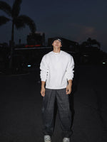 Loose Fit Crew Neck Pullover Sweatshirt 2