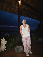 Loose Fit Hollowed-Out Knit Vest 2