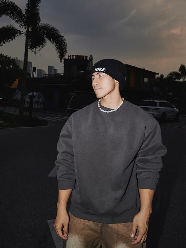 Loose-Fitting Crew Neck Pullover Sweatshirt 1