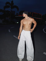 Minimalist Curved Blade Wide-Leg Pants 1