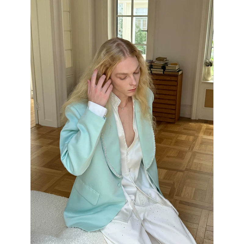 Minimalist Suit Jacket with Pearl Collar 2