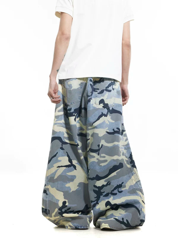 Oversized Camo Wide-Leg Cargo Pants 5
