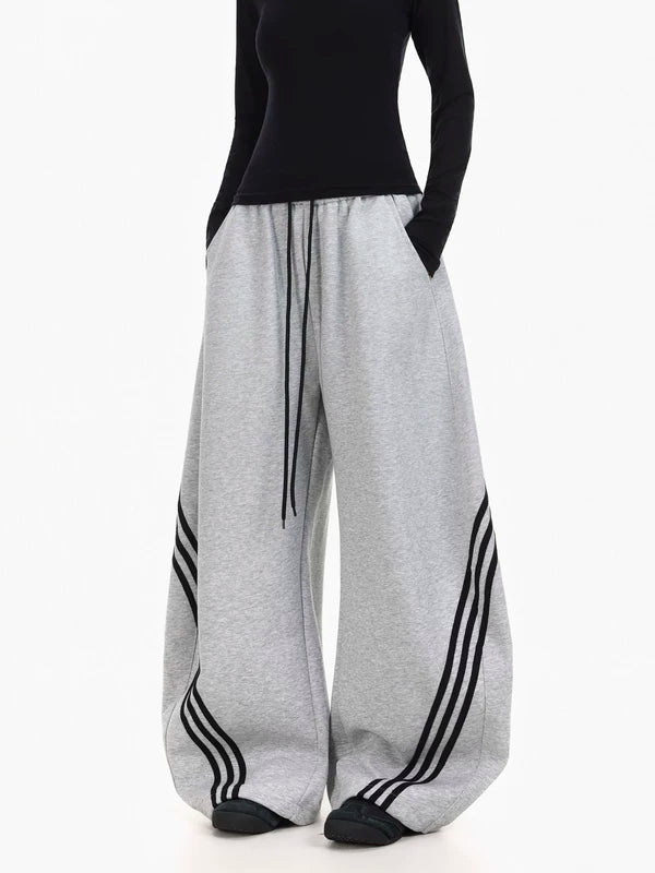 Oversized Three-Stripe Wide-Leg Sweatpants 2