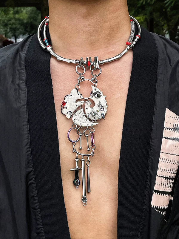 Que Series Statement Pendant Necklace 1