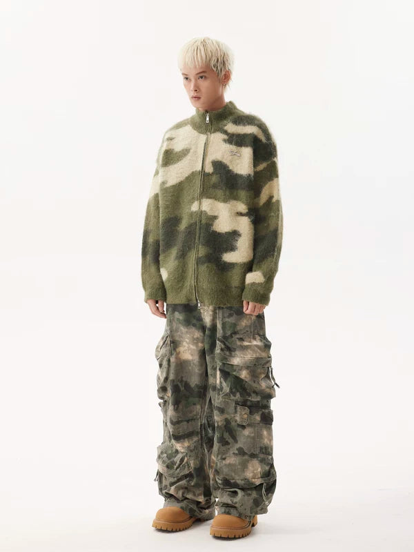 Retro Camouflage Multi-Pocket Wide-Leg Cargo Pants 3