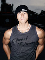 Rivet Detail Graphic Print Sleeveless Vest 5