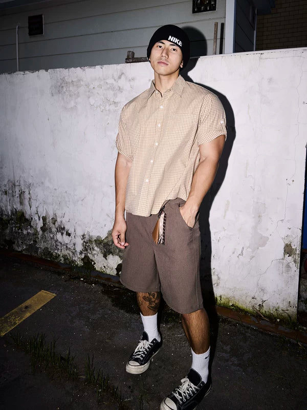 Short-Sleeve Plaid Casual Button-Down Shirt 2