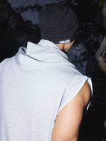 Sleeveless Zip-Up Hooded Vest 4