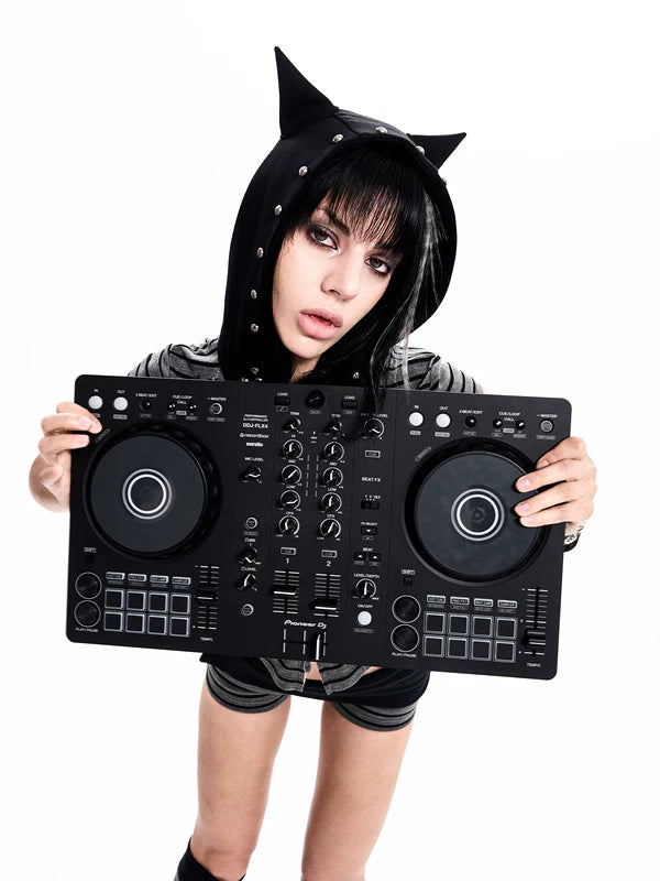 Striped Rhinestone Hooded Short Sleeve T-Shirt 4