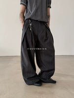 Vertical Striped Pleated Wide-Leg Pants 3