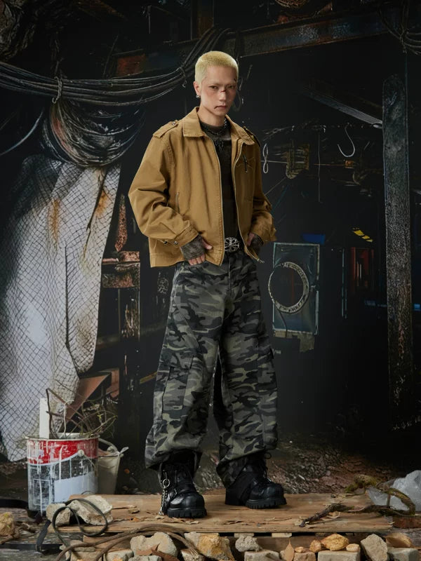 Wide-Leg Camouflage Cargo Pants 5