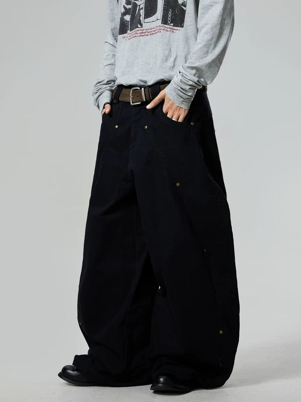 Wide Leg Curved Silhouette Cargo Pants 4
